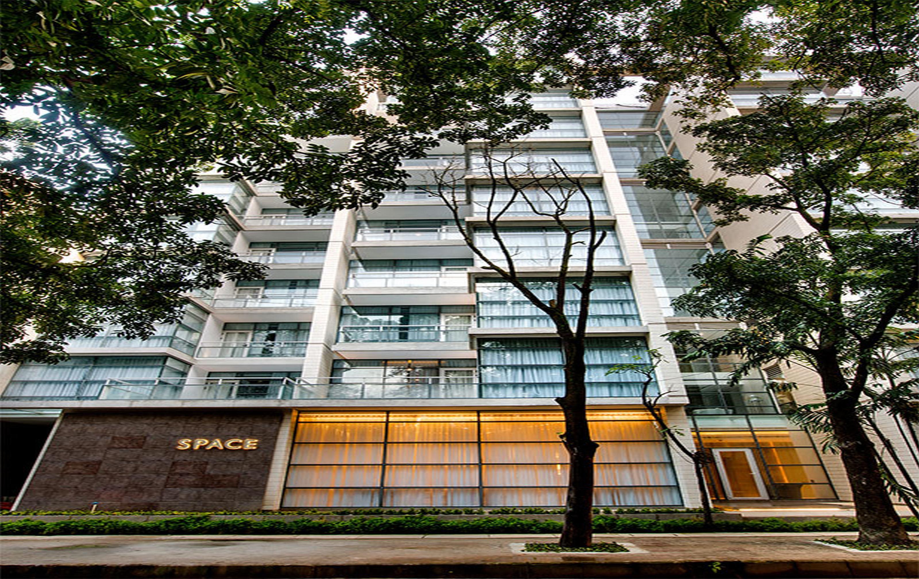 Space Apartments & Suites